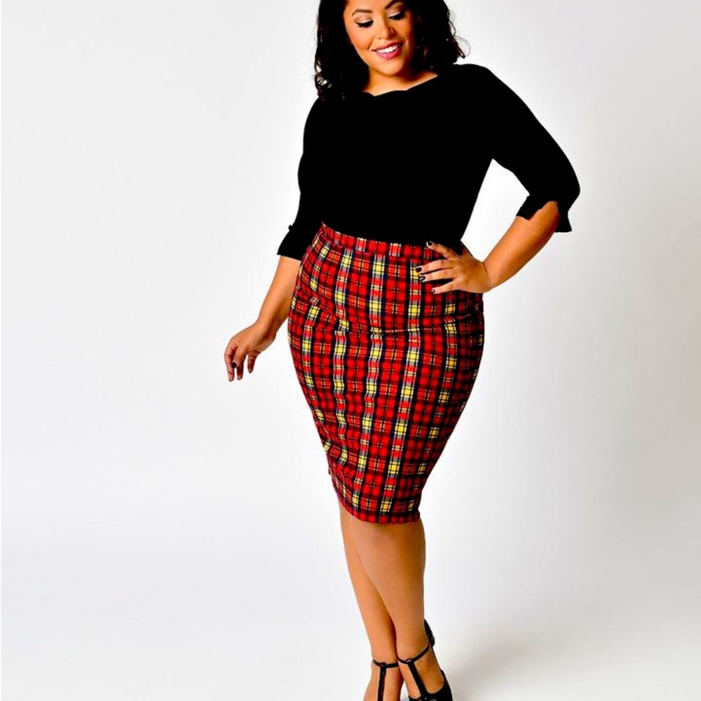 Unique Vintage Moa Red Plaid Pencil Skirt Size XL Retro Knit Chic